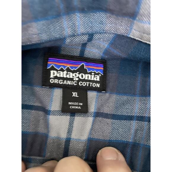 Patagonia Men's XL Blue Plaid Common Threads Organic Cotton Long Sleeve Pckts - Picture 7 of 10